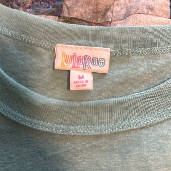 Lularoe Liv tee - Picture 2 of 2